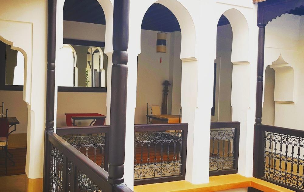 Riad Les 5 Soeurs Маракеш Екстериор снимка